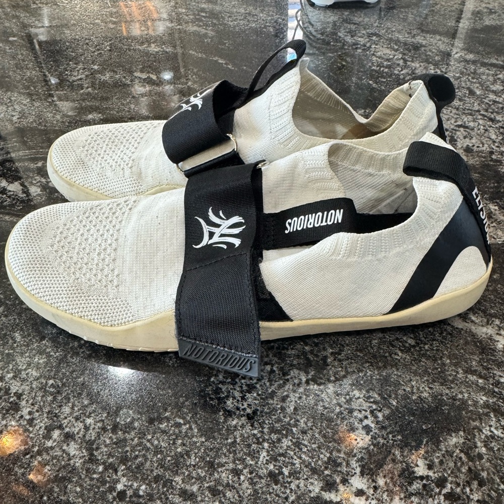 Black and white deadlift/gym shoes